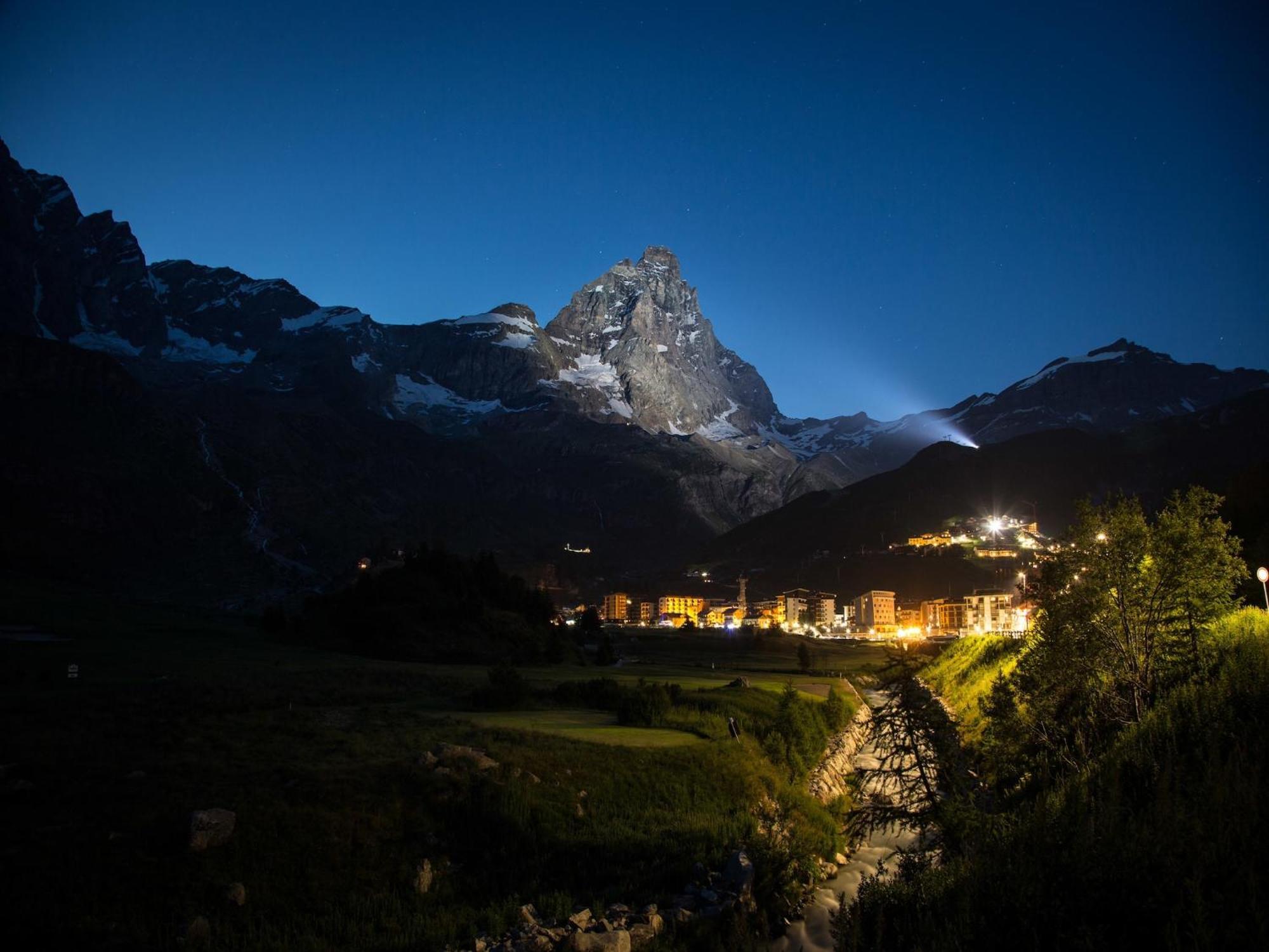 Contemporary Apartment In Breuil Cervinia Near Ski Area Luaran gambar