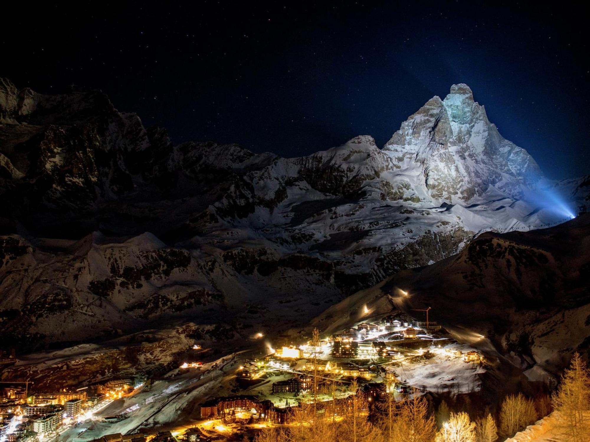 Contemporary Apartment In Breuil Cervinia Near Ski Area Luaran gambar
