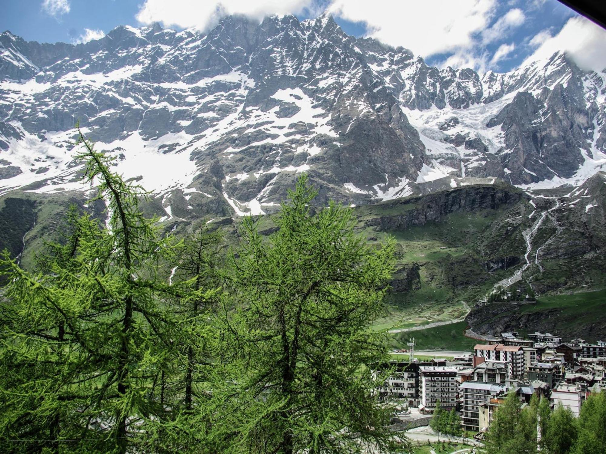 Contemporary Apartment In Breuil Cervinia Near Ski Area Luaran gambar